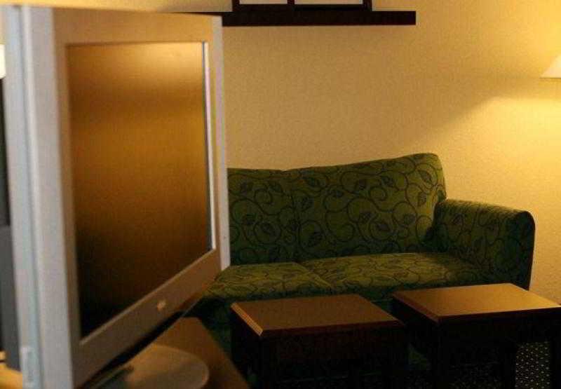 Springhill Suites Houston Пэрленд Экстерьер фото