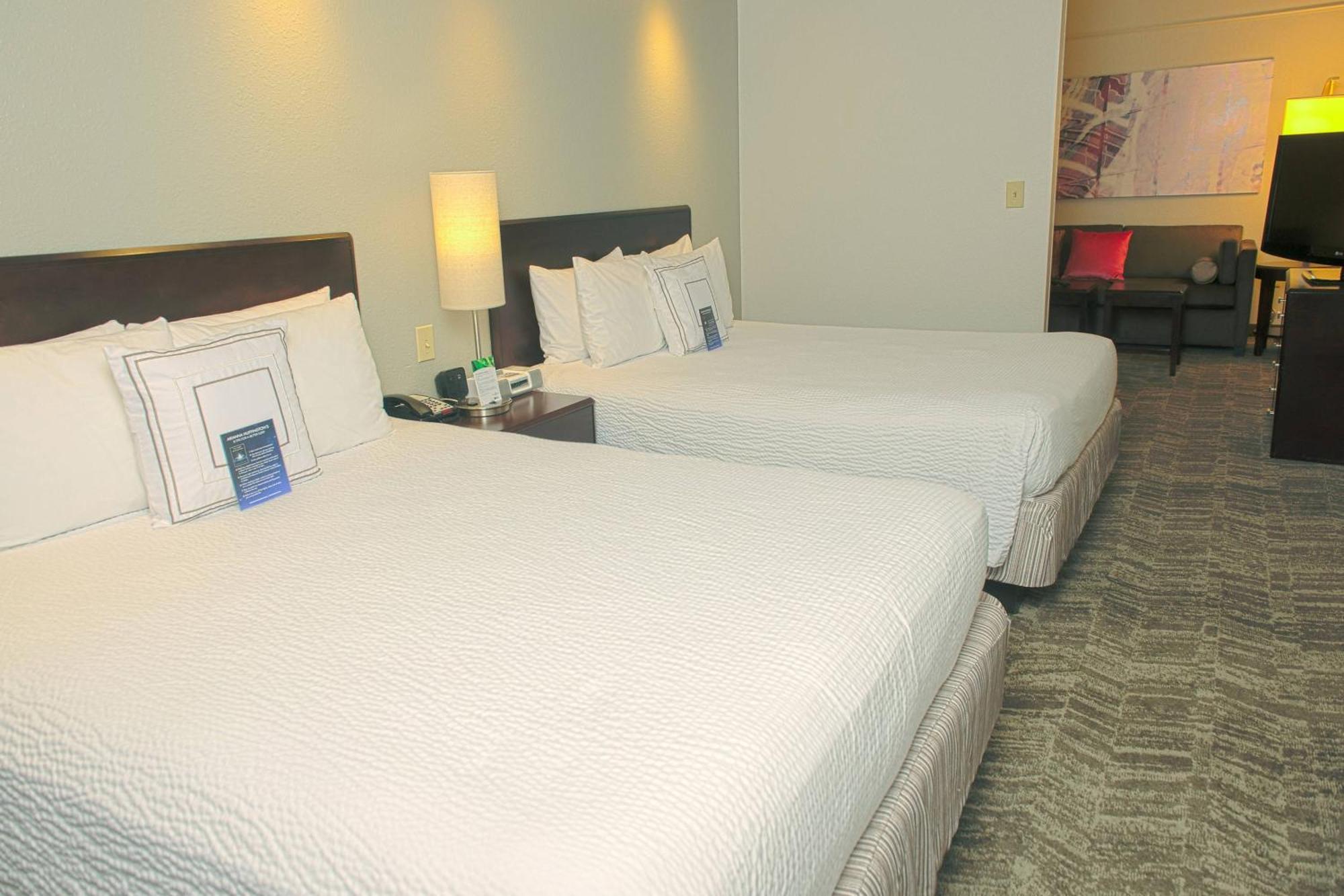 Springhill Suites Houston Пэрленд Экстерьер фото