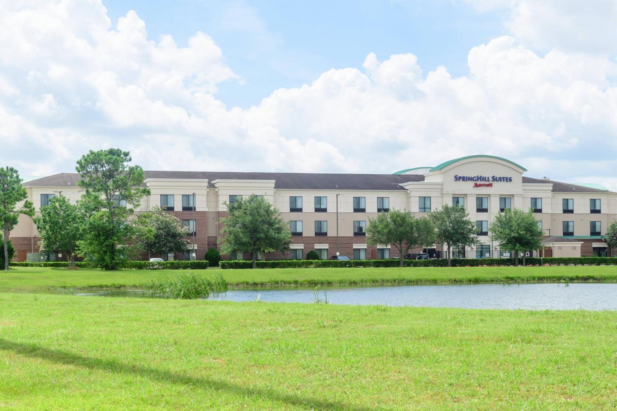 Springhill Suites Houston Пэрленд Экстерьер фото