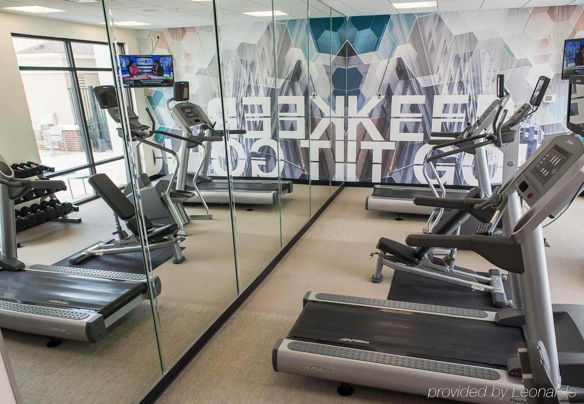 Springhill Suites Houston Пэрленд Экстерьер фото